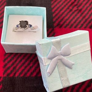 Ladies Ring